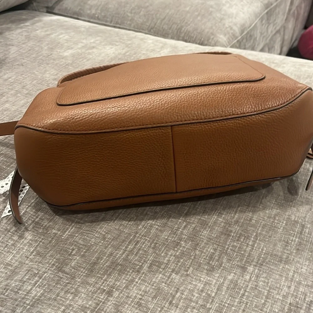 MICHAEL Michael Kors Leather Large boho Shoulder Bag and air pods case